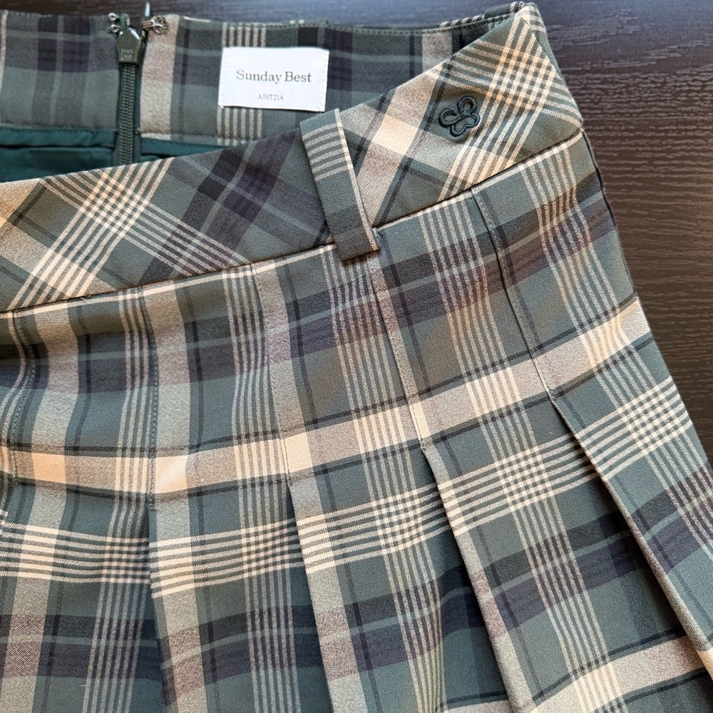 Sunday Best Aritzia Plaid Pleated Mini Skirt Green Tan Size 0 - Picture 4 of 6